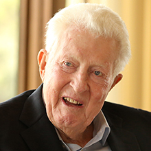 In Memoriam: Trustee Robert L. Emett ’50