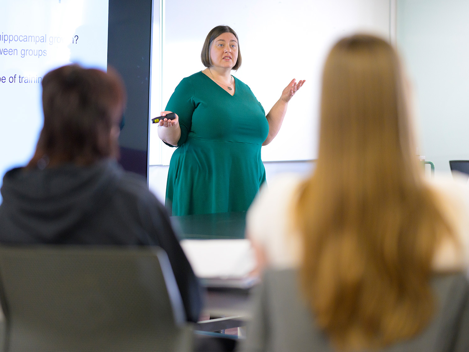Diane Williams teaching a class.