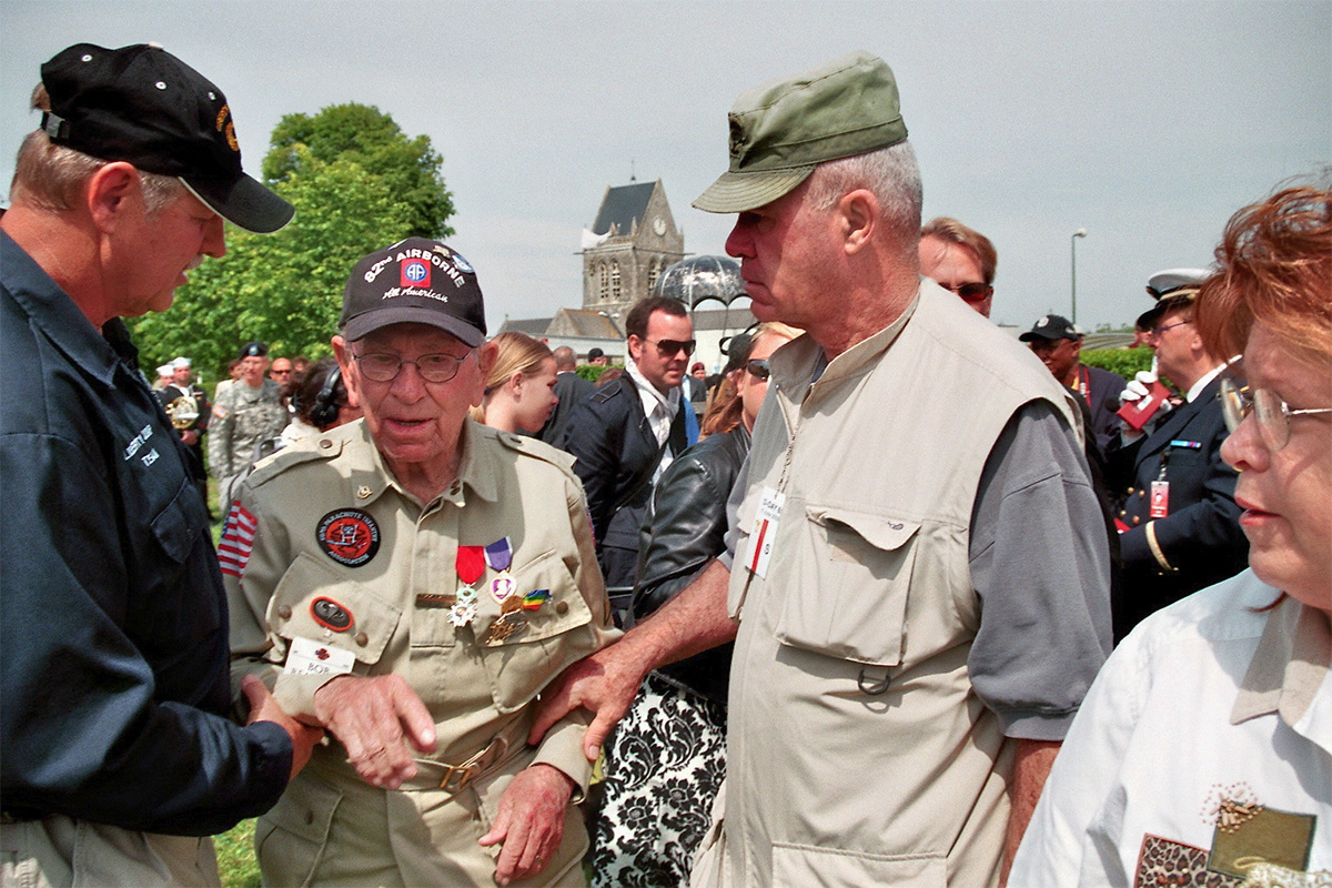 Keith Nightingale ’65 (right)