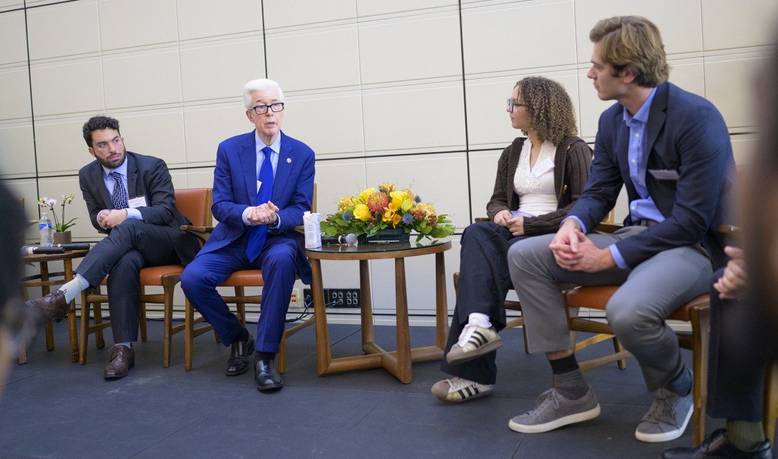 Former Governor Gray Davis and Nick Warshaw ’09, attorney at Loeb &amp; Loeb, meets with Rose Institute students.