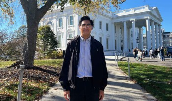 Daniel Penaloza in front of the Whitehouse in Washington, DC