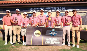 The Claremont-Mudd-Scripps men's golf team presenting their NCAA Division III championship win.