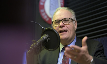 Larry Mantle, host of AirTalk, gave a lively talk at the Ath.