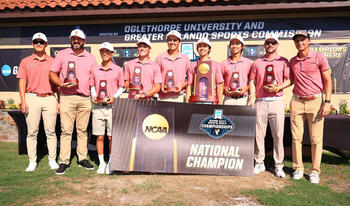The Claremont-Mudd-Scripps men's golf team presenting their NCAA Division III championship win.